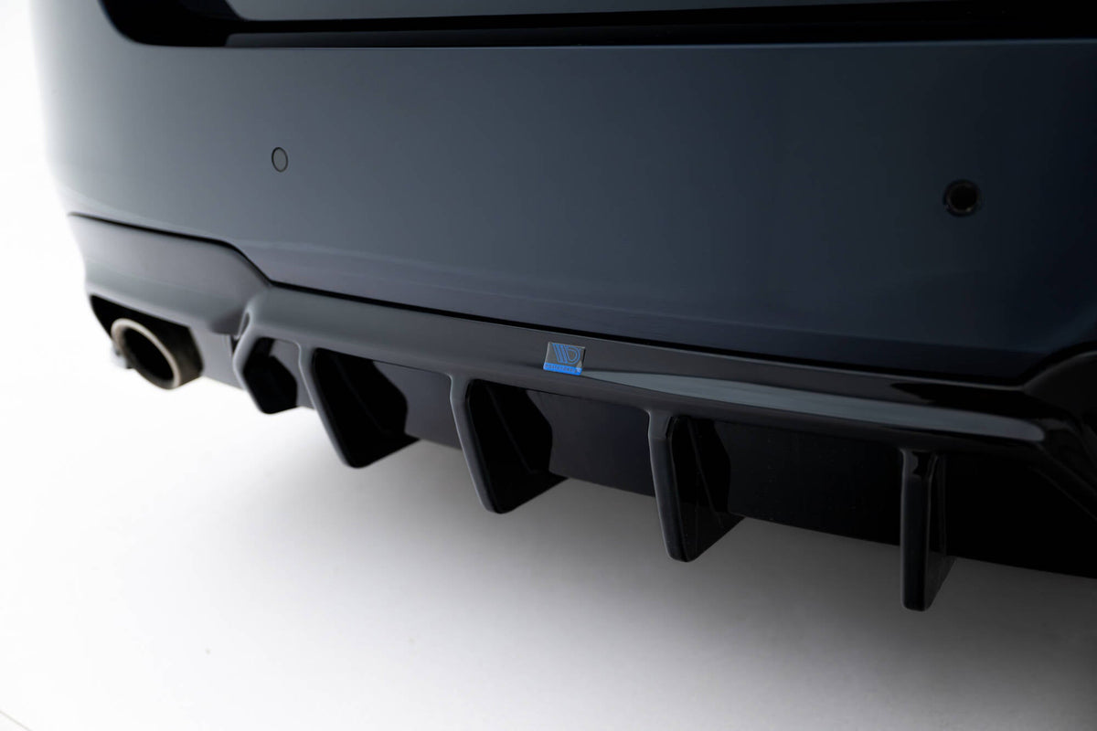 Difusor trasero V.2 para BMW 5 M-Pack F10 / F11 (Version with two single Exhausts)