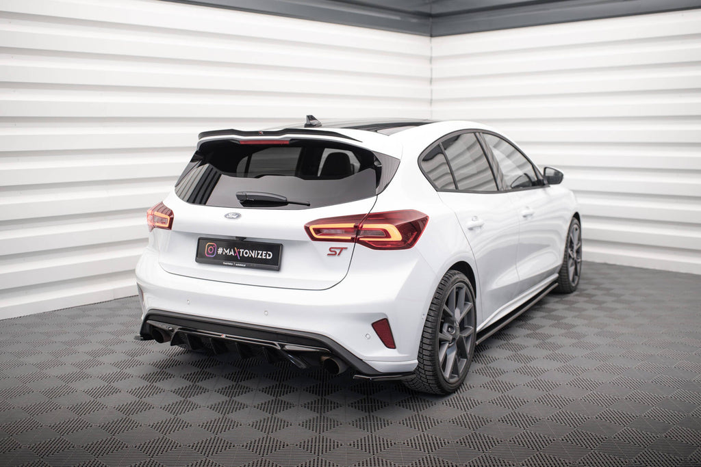 Difusor trasero V.2 para Ford Focus Hatchback ST Mk4