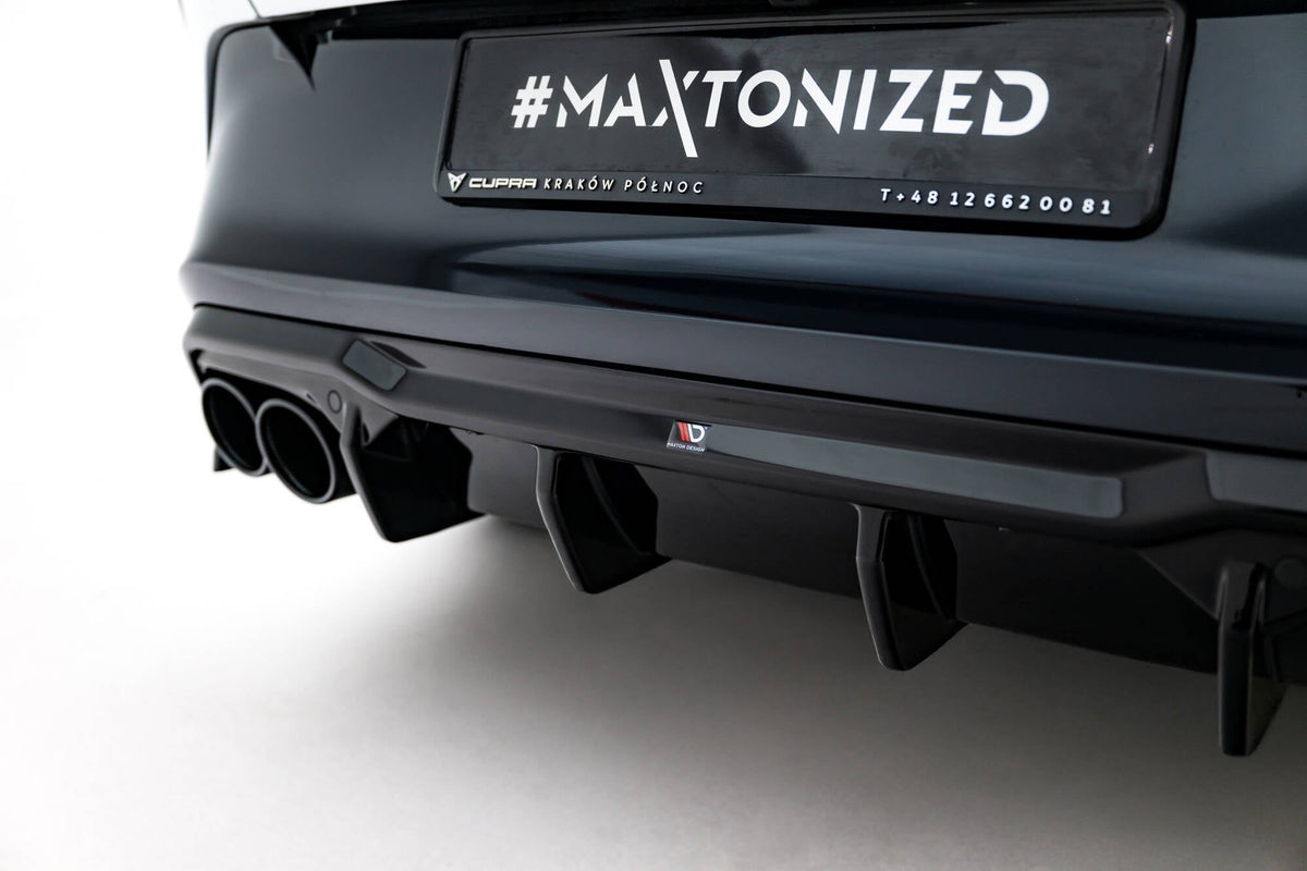Difusor trasero V.3 + embellecedores de escape para Cupra Formentor Mk1 Facelift