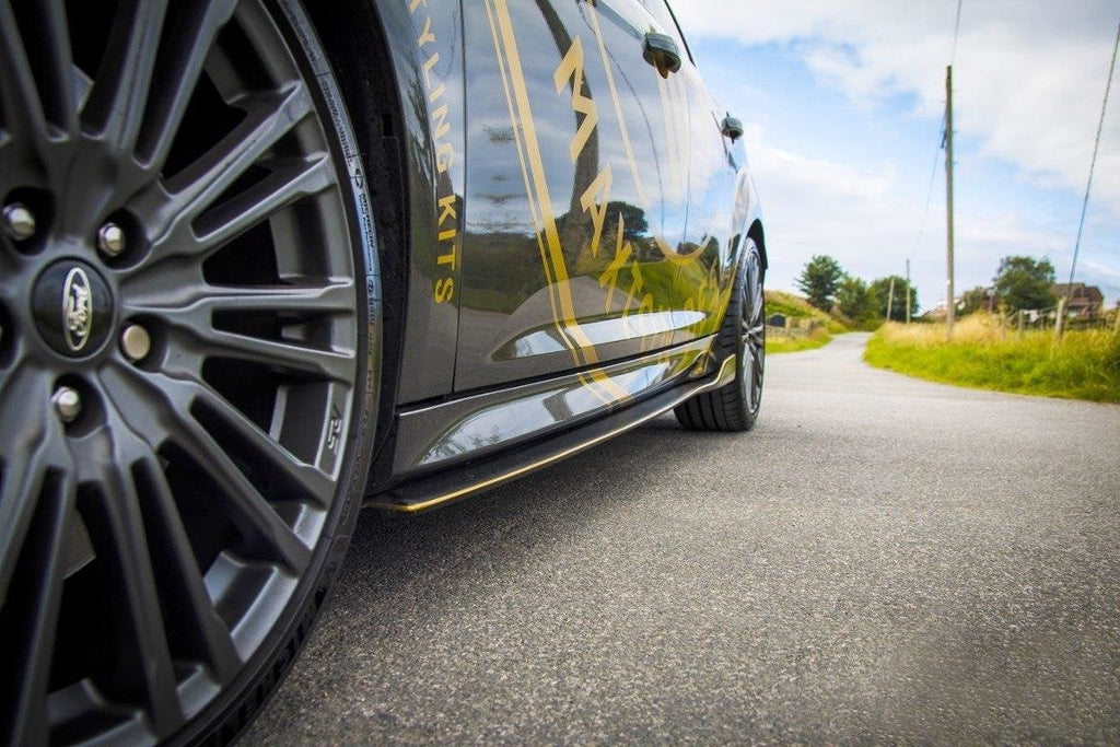 Difusores de taloneras Aero para Ford Focus RS Mk3