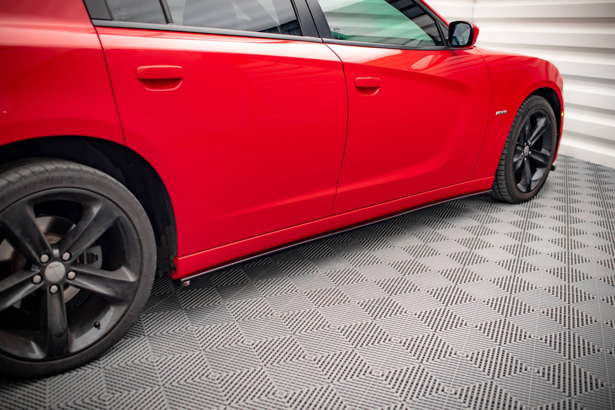 Difusores de taloneras para Dodge Charger RT Mk7 Facelift