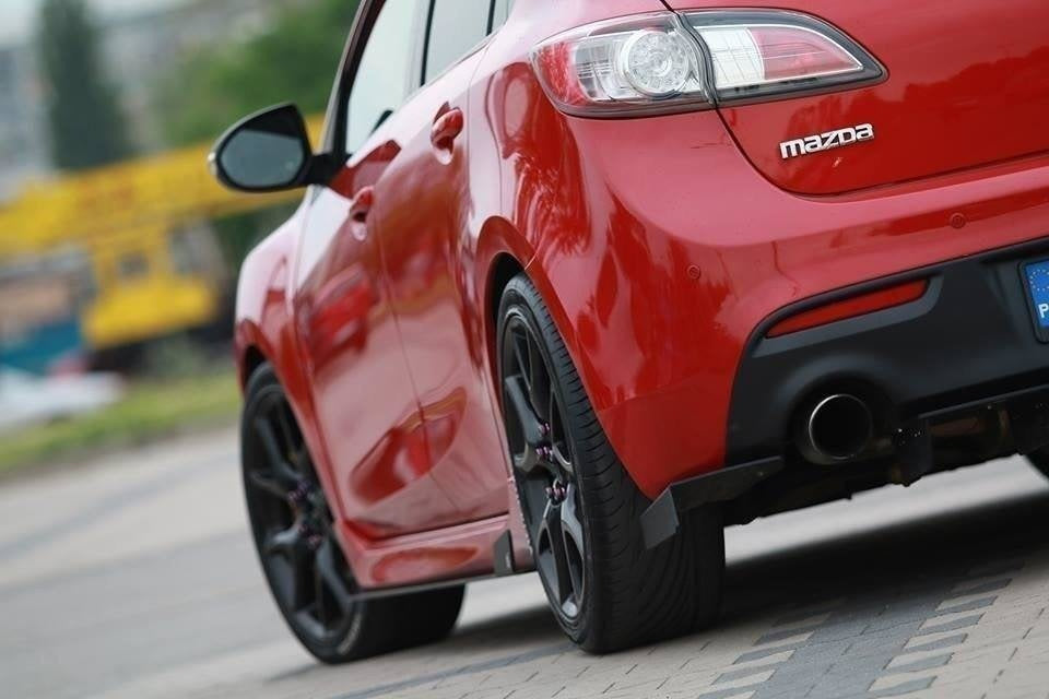 Difusores de taloneras Racing para Mazda 3 Mk2 MPS