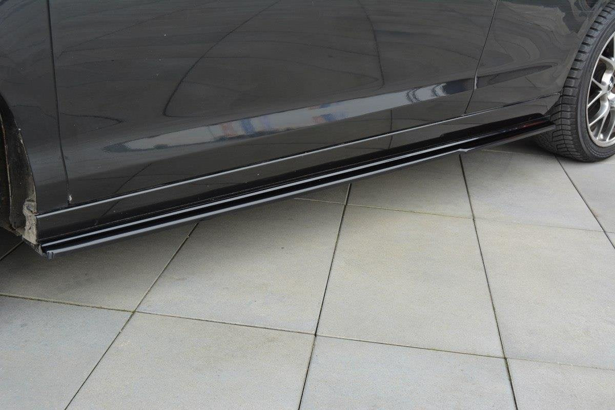 Difusores de taloneras para Renault Laguna Coupe Mk3