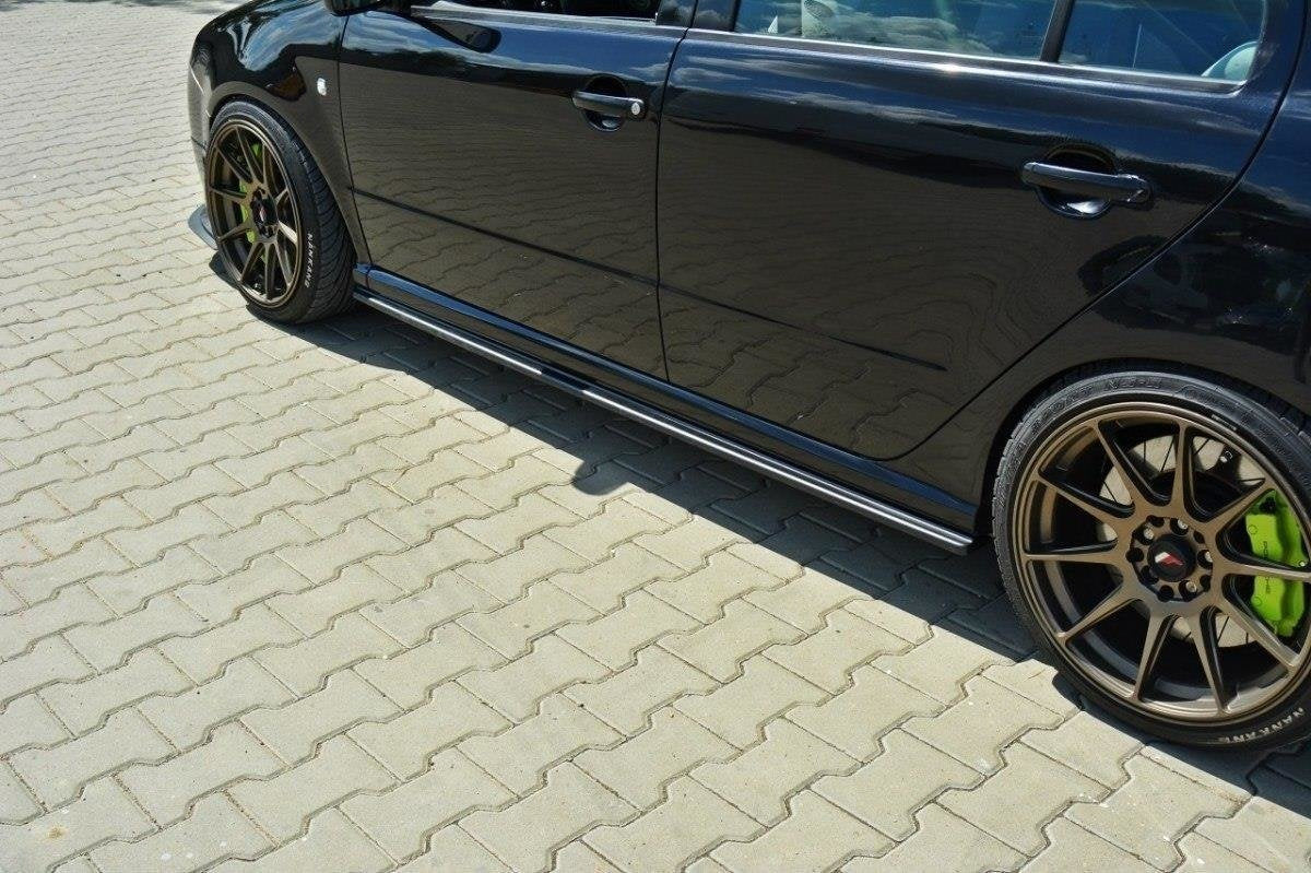 Difusores de taloneras para Skoda Fabia RS Mk1