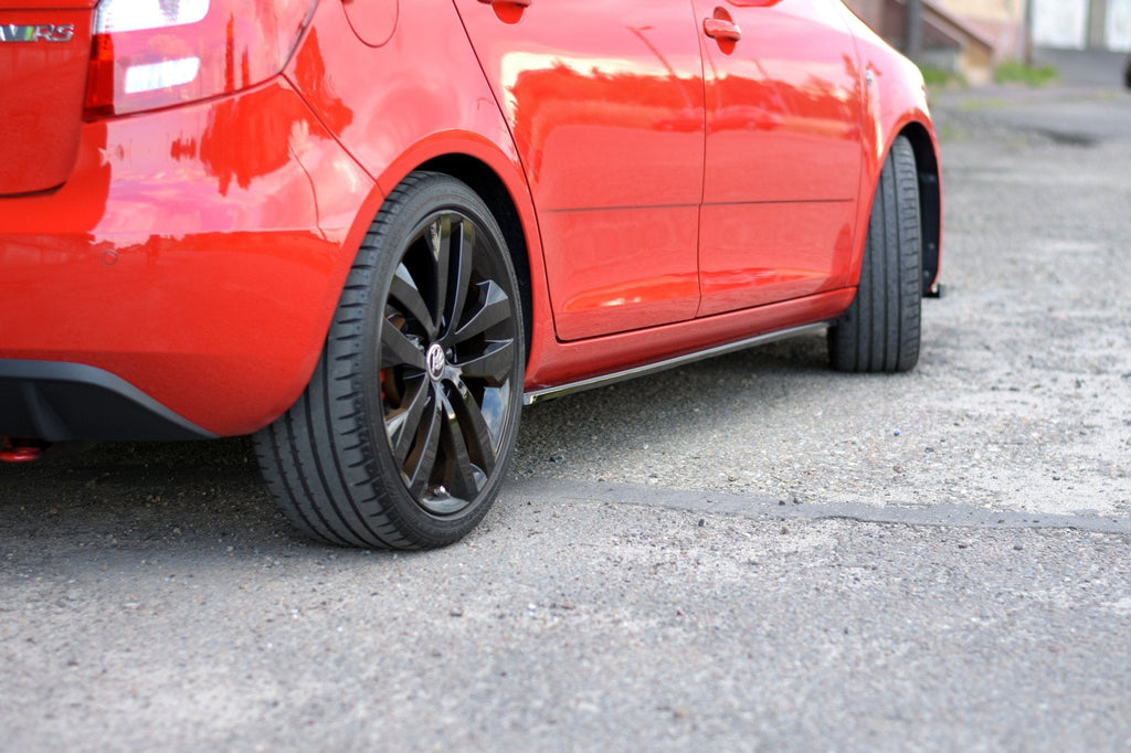 Difusores de taloneras para Skoda Fabia RS Mk2