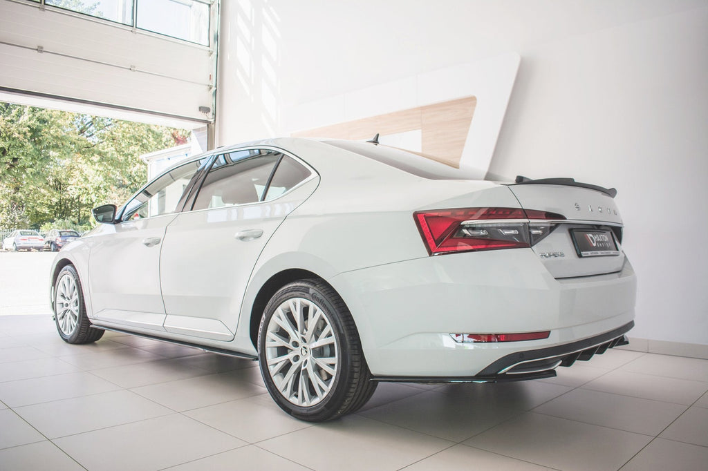Difusores de taloneras para Skoda Superb Liftback / Combi Mk3 Facelift