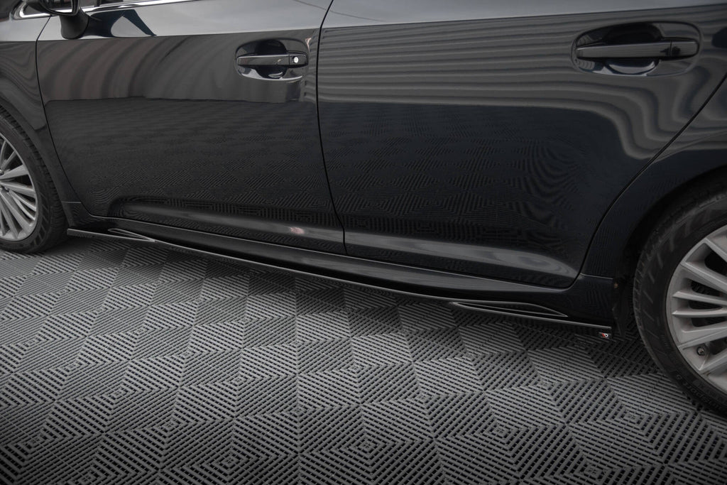 Difusores de taloneras para Toyota Avensis Mk3 Facelift