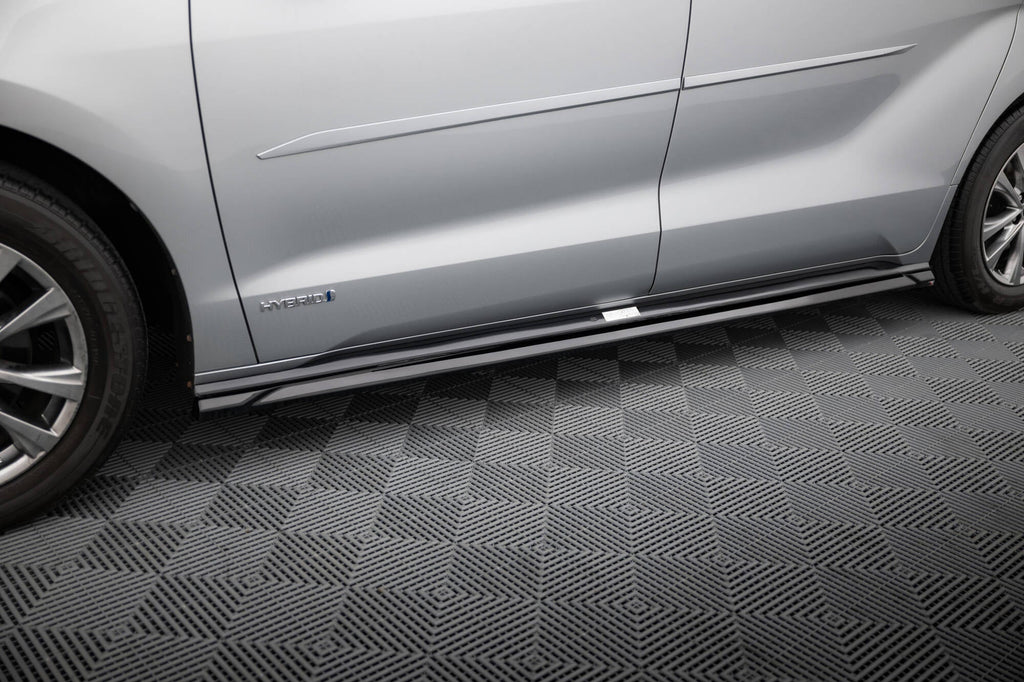 Difusores de taloneras para Toyota Sienna Mk4