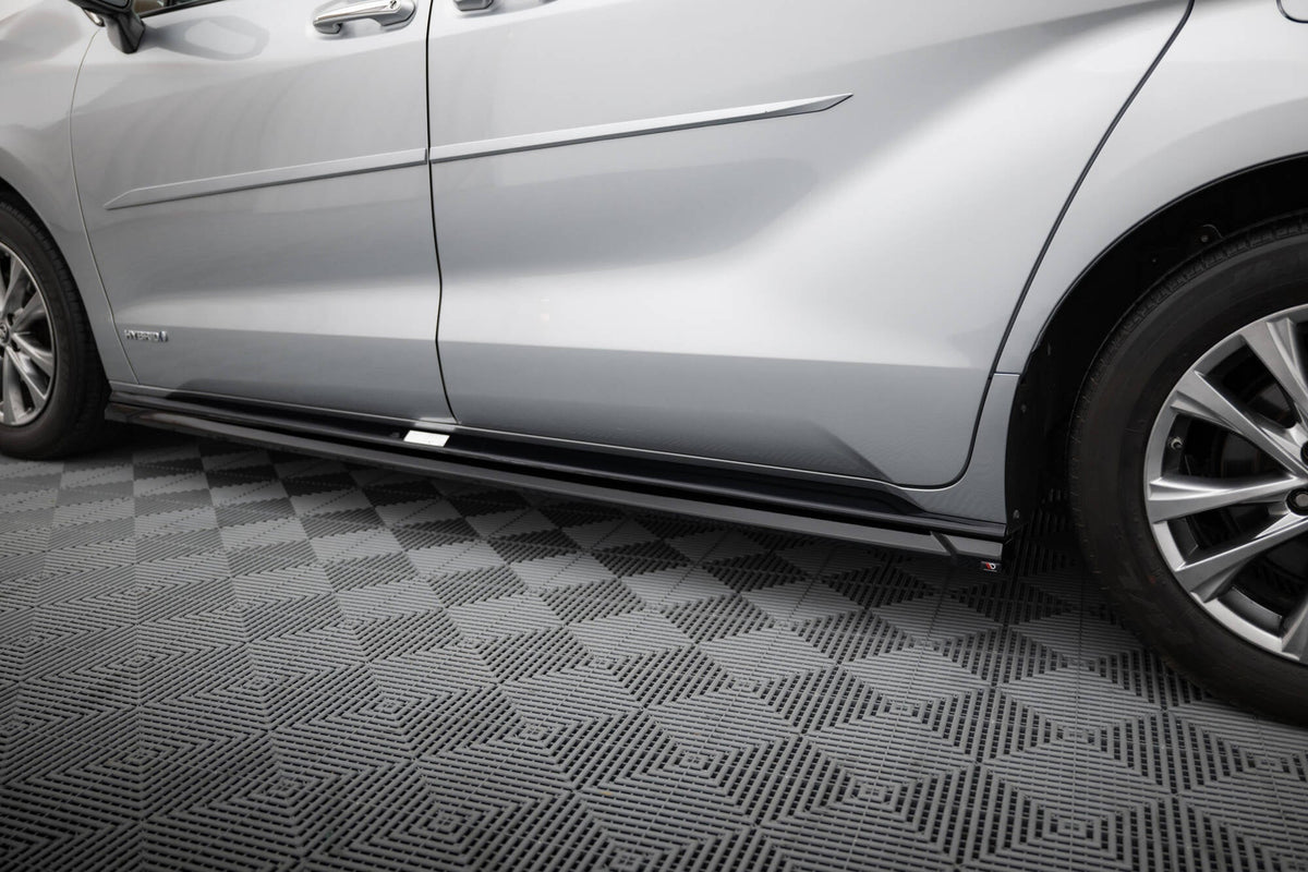 Difusores de taloneras para Toyota Sienna Mk4