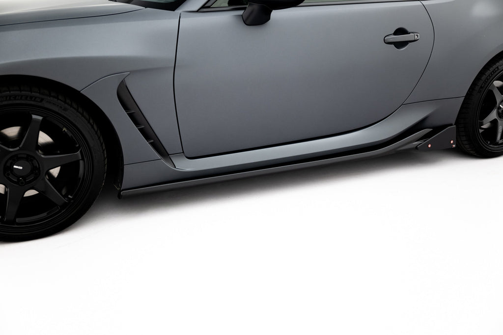 Difusores de taloneras V.1 + flaps para Toyota GR86 Mk1