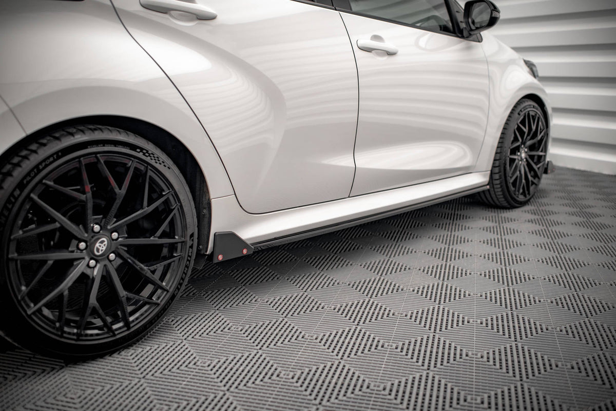 Difusores de taloneras V.1 + flaps para Toyota Yaris Mk4