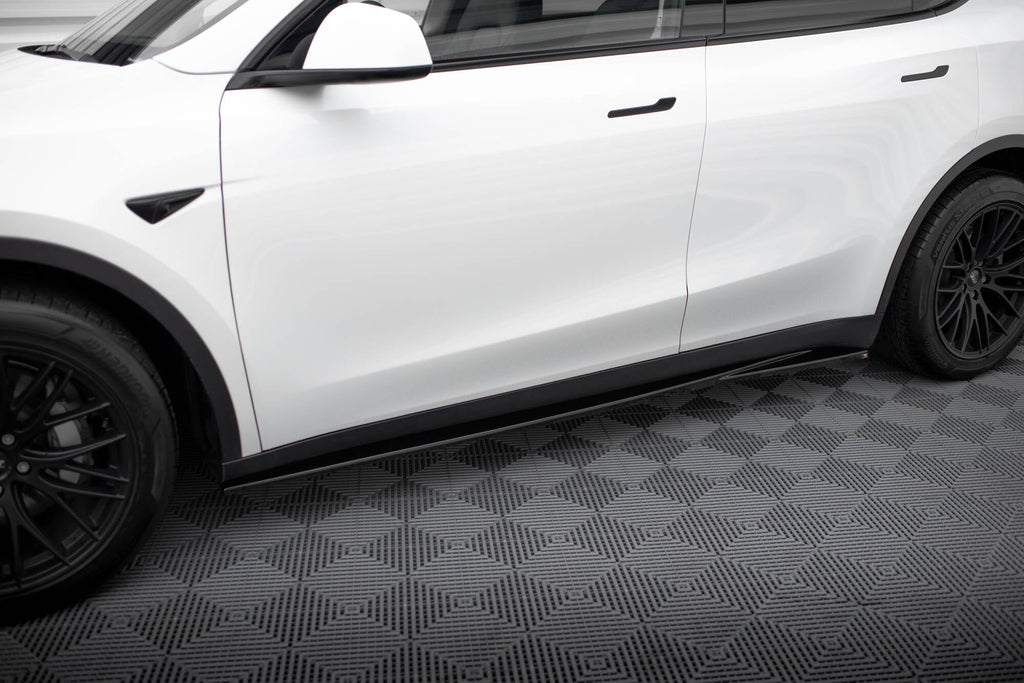 Difusores de taloneras V.1 para Tesla Model Y