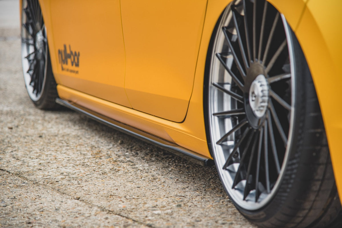 Difusores de taloneras V.1 para Volkswagen Golf Mk8