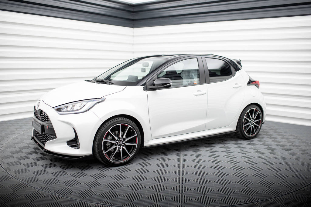 Difusores de taloneras V.2 para Toyota Yaris Mk4