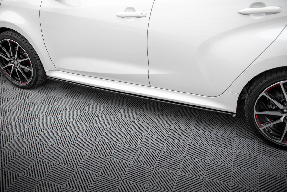 Difusores de taloneras V.2 para Toyota Yaris Mk4