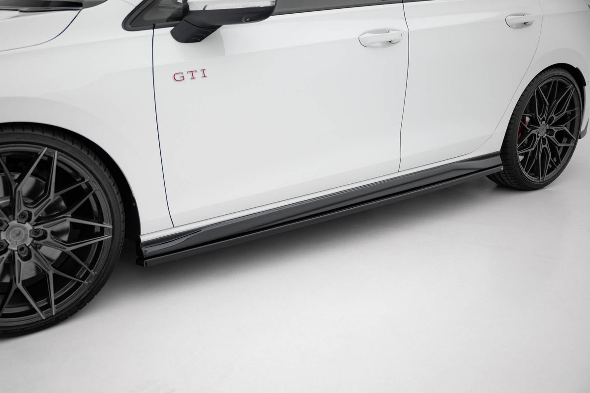 Difusores de taloneras V.4 para Volkswagen Golf GTI / GTE / GTI Clubsport / GTD / R-Line Mk8