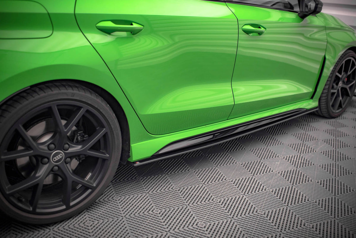 Difusores de taloneras Street Pro para Audi RS3 Sedan 8Y