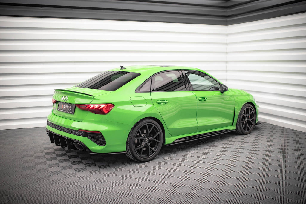 Difusores de taloneras Street Pro para Audi RS3 Sedan 8Y