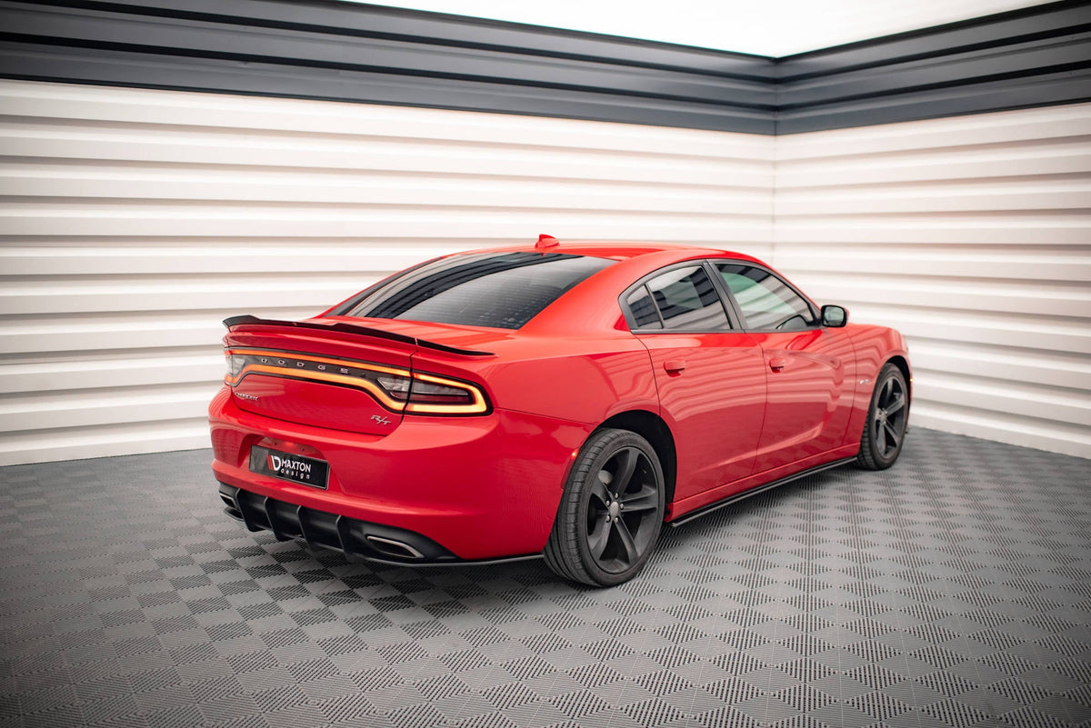 Difusores de taloneras Street Pro para Dodge Charger RT Mk7 Facelift