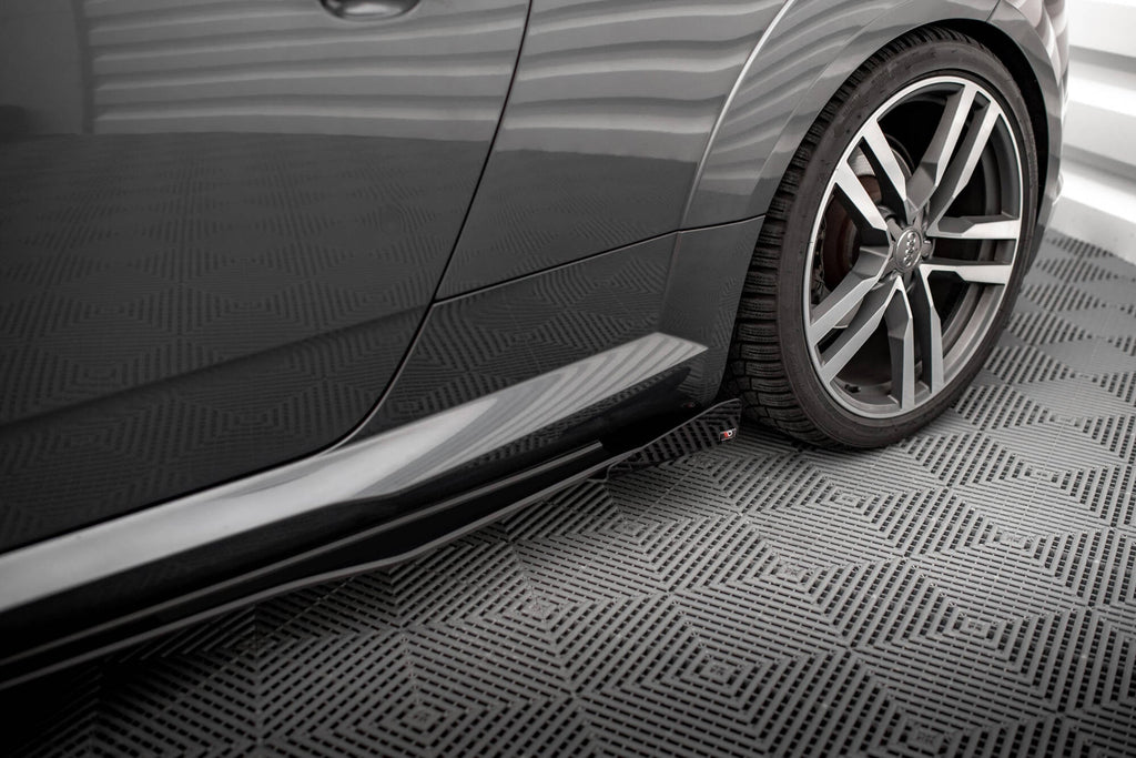 Difusores de taloneras Street Pro + flaps para Audi TT S / S-Line 8S