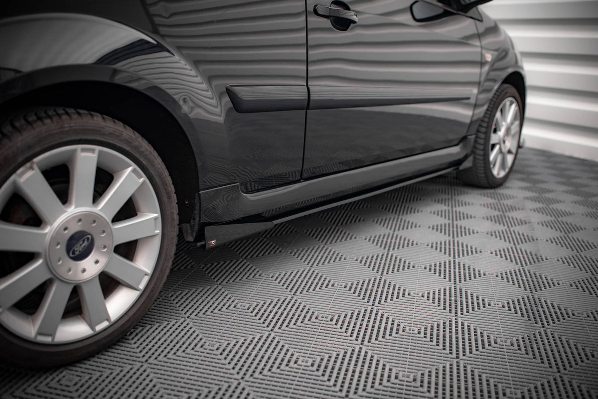 Difusores de taloneras Street Pro + flaps para Ford Fiesta ST Mk6