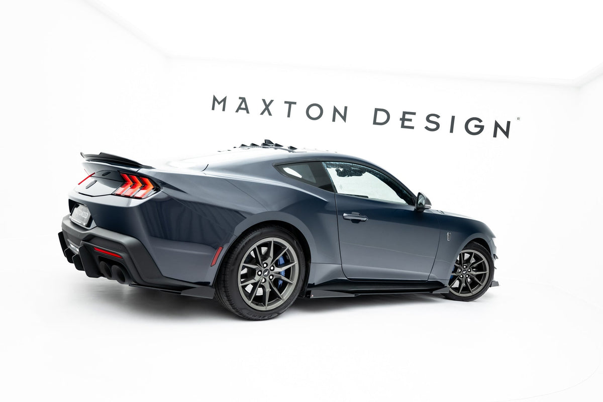 Difusores de taloneras Street Pro + flaps para Ford Mustang Dark Horse Mk7
