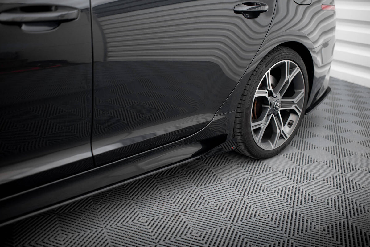 Difusores de taloneras Street Pro + flaps para Kia Stinger GT / GT-Line / Standard Mk1