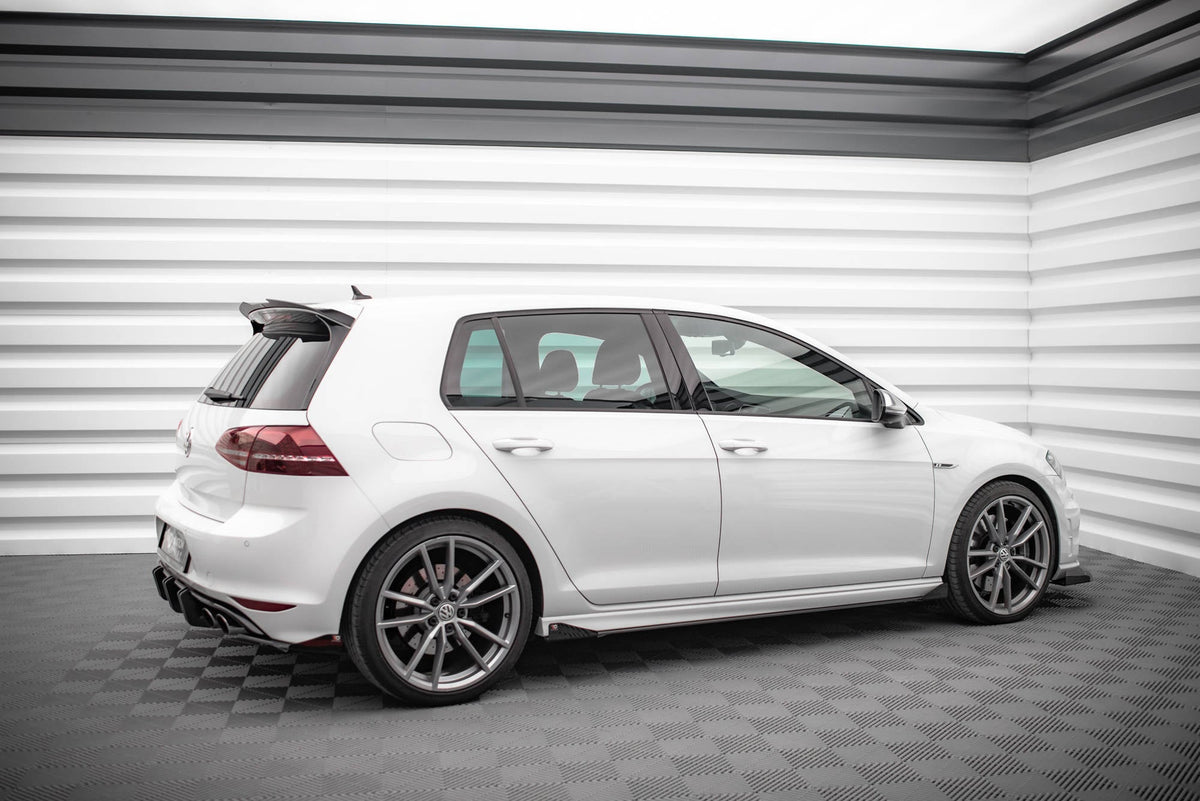 Difusores de taloneras Street Pro + flaps para Volkswagen Golf R Mk7