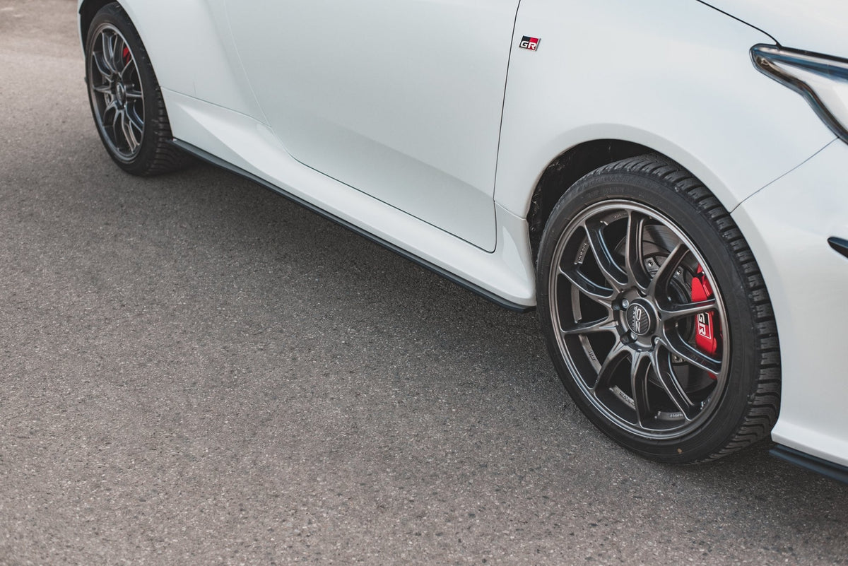 Difusores de taloneras Street Pro para Toyota GR Yaris Mk4