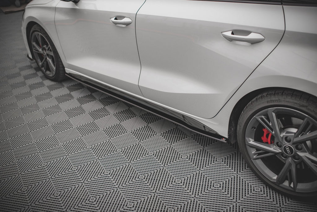 Difusores de taloneras Street Pro V.1 para Audi S3 / A3 S-Line 8Y / 8Y Facelift