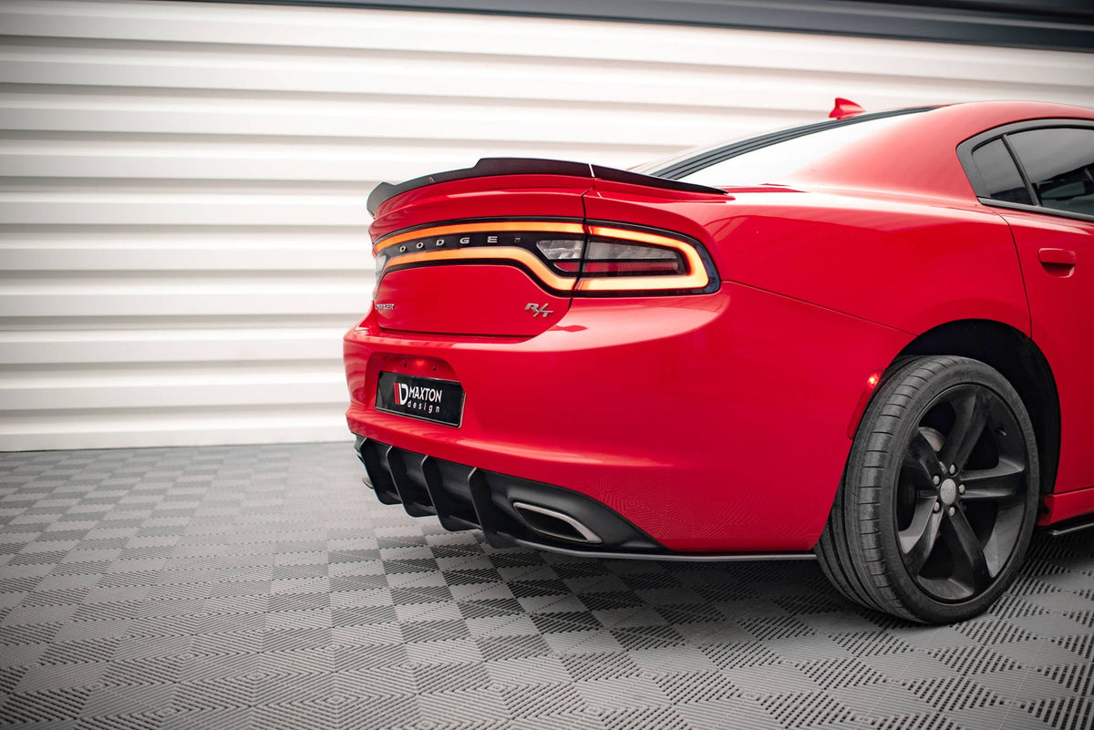 Difusor trasero Street Pro para Dodge Charger RT Mk7 Facelift