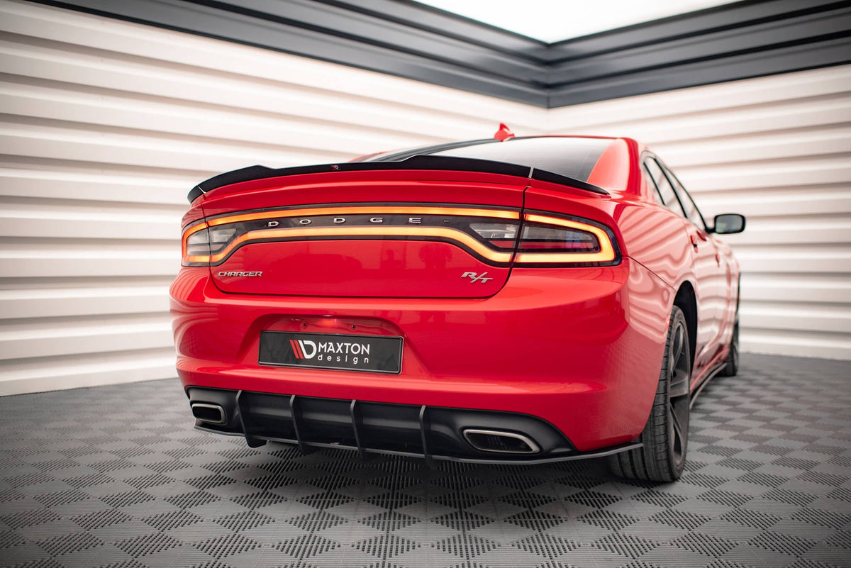 Difusor trasero Street Pro para Dodge Charger RT Mk7 Facelift