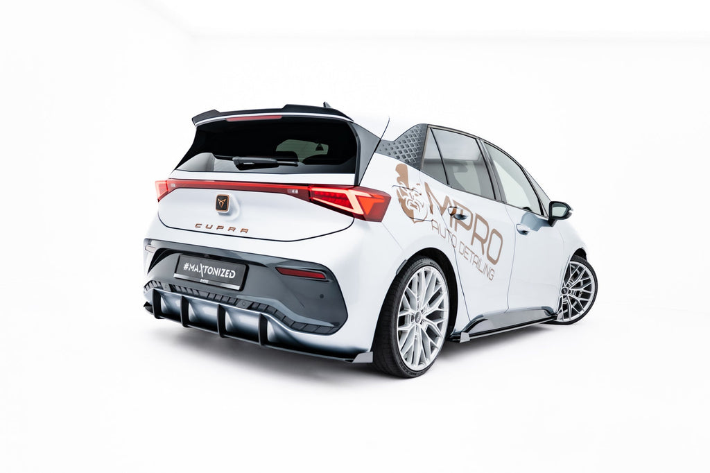 Difusor trasero Street Pro + flaps para Cupra Born Mk1
