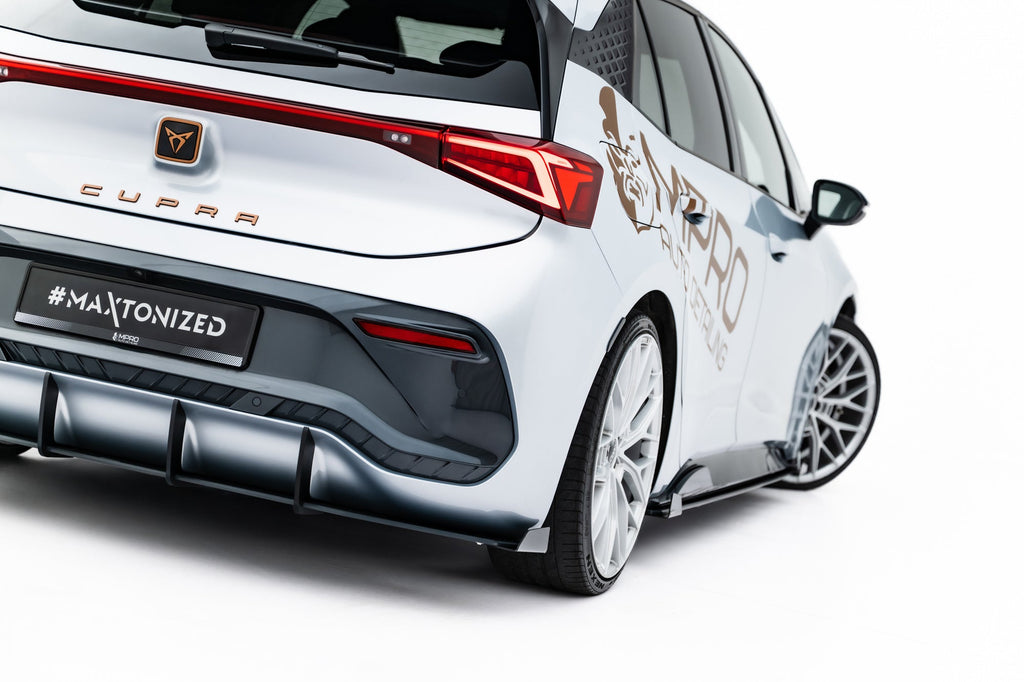 Difusor trasero Street Pro + flaps para Cupra Born Mk1