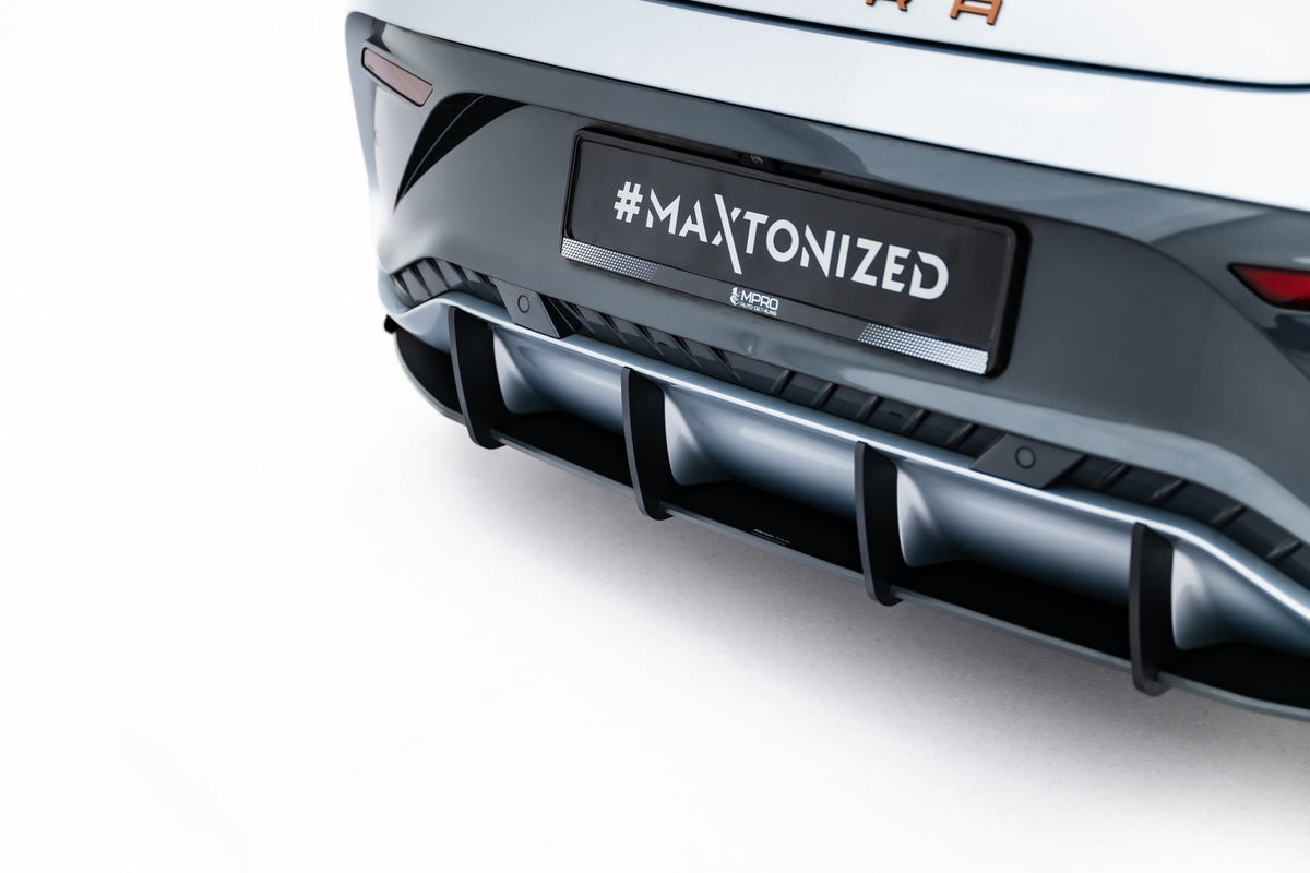 Difusor trasero Street Pro + flaps para Cupra Born Mk1