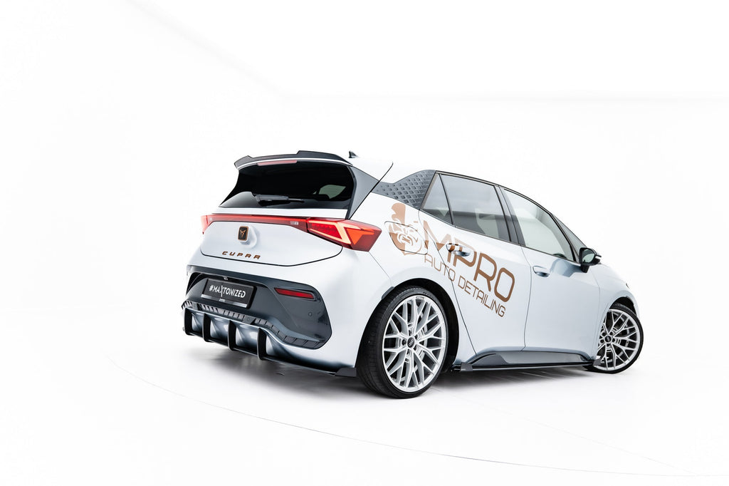 Difusor trasero Street Pro + flaps para Cupra Born Mk1