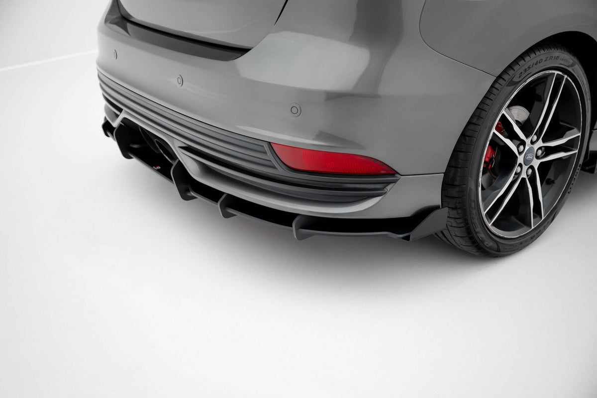 Difusor trasero Street Pro + flaps para Ford Focus ST Mk3 Facelift