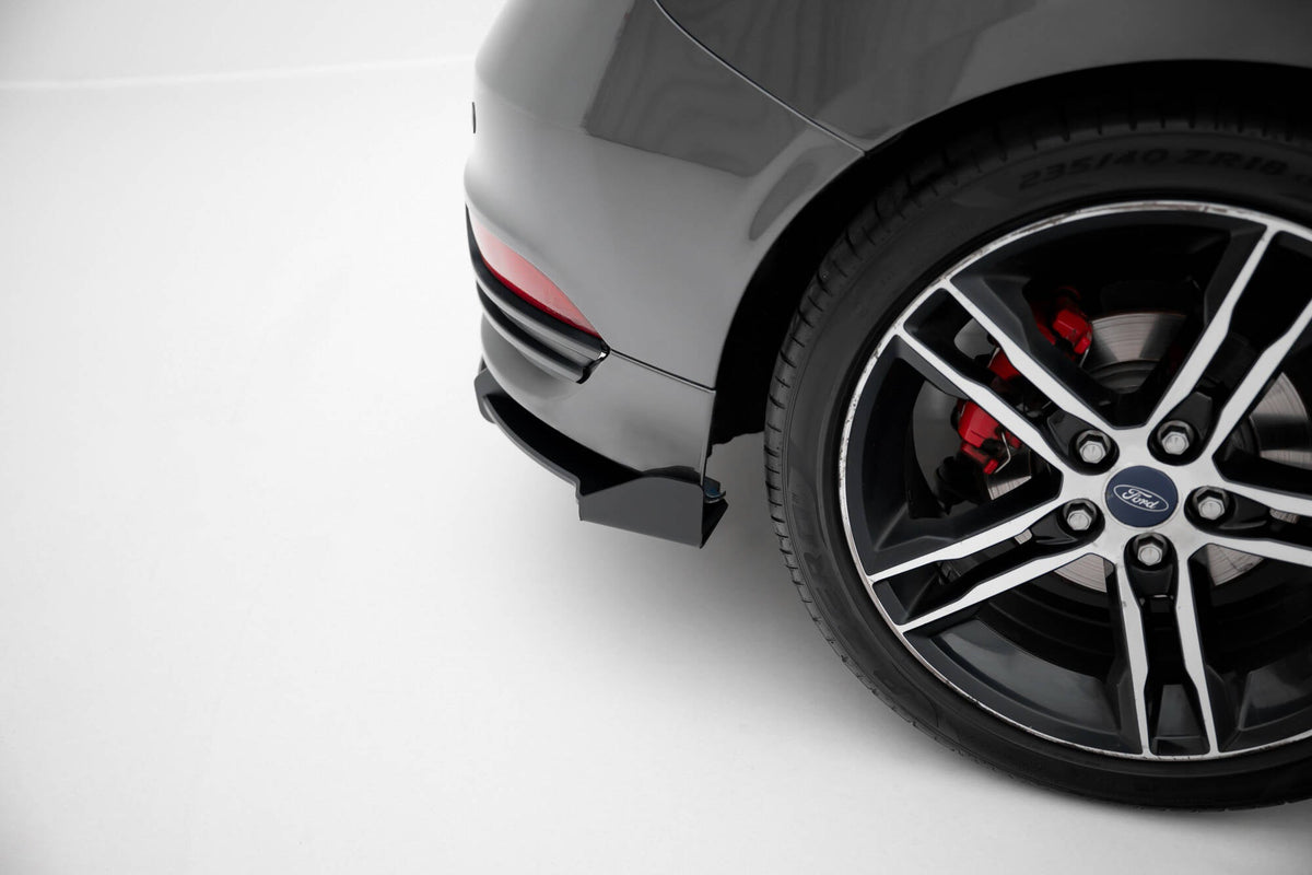 Difusor trasero Street Pro + flaps para Ford Focus ST Mk3 Facelift