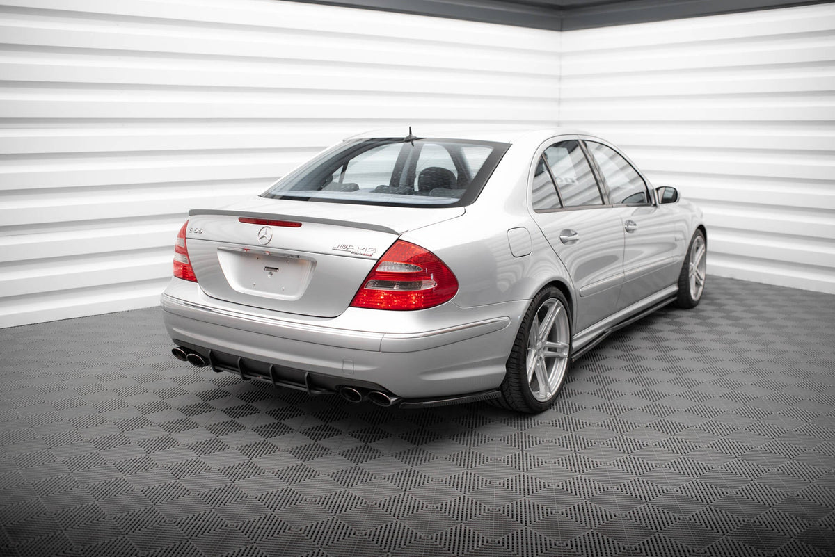 Difusor trasero Street Pro para Mercedes-Benz E 55 AMG W211