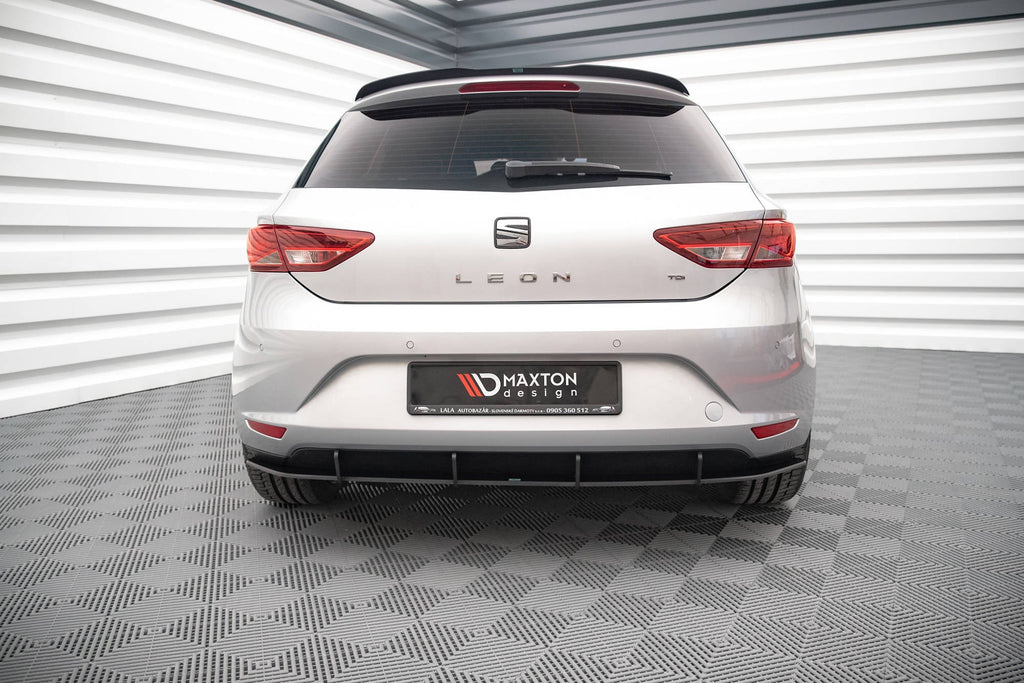 Difusor trasero Street Pro para Seat Leon Hatchback Mk3