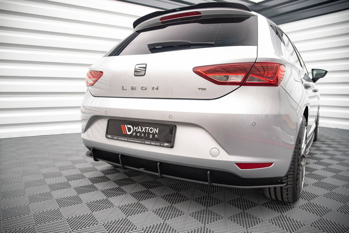 Difusor trasero Street Pro para Seat Leon Hatchback Mk3