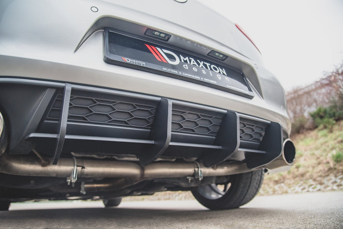 Difusor trasero Street Pro V.2 para Volkswagen Golf Mk7 GTI