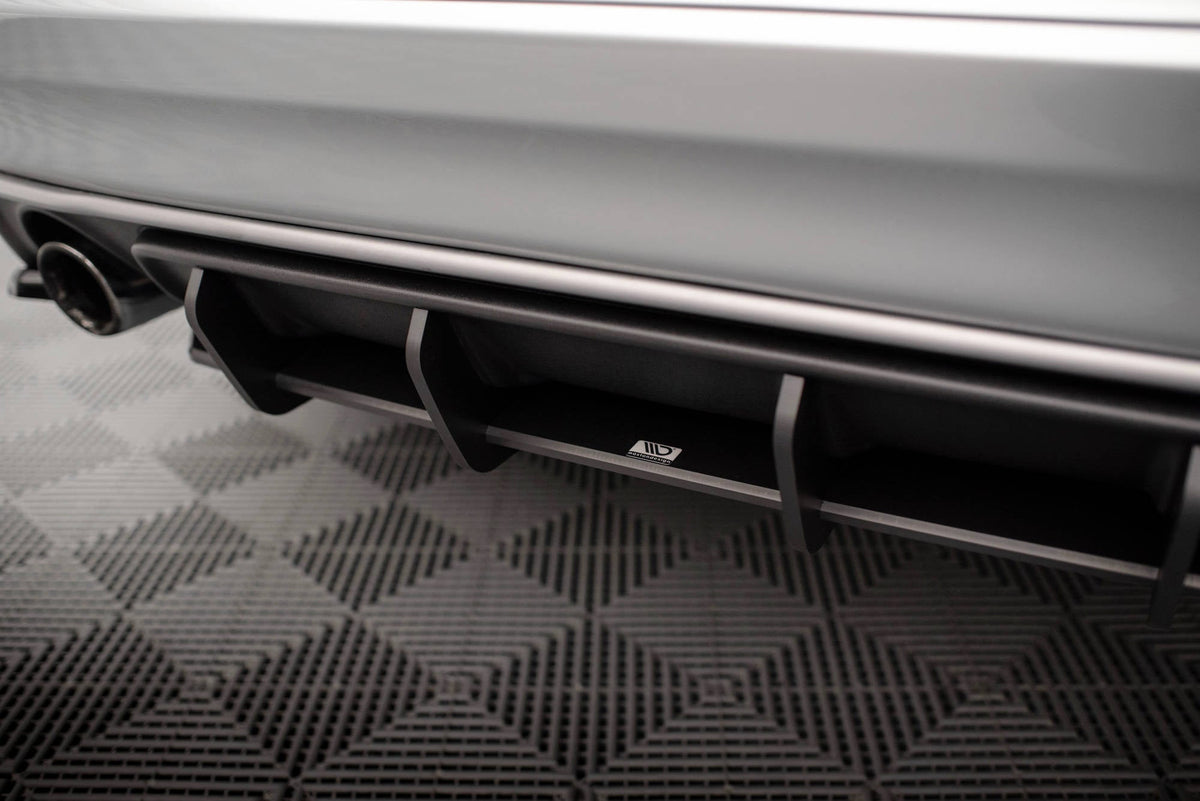 Difusor trasero Street Pro para Volvo XC60 R-Design Mk1 Facelift