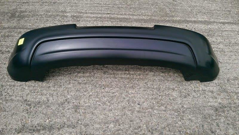 Difusor trasero para Volkswagen Golf Mk5 GTI Edition 30 (without Exhaust hole, for standard exhaust)
