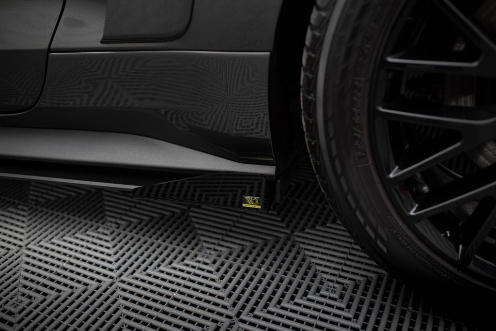 Flaps laterales para Ford Mustang GT Mk6