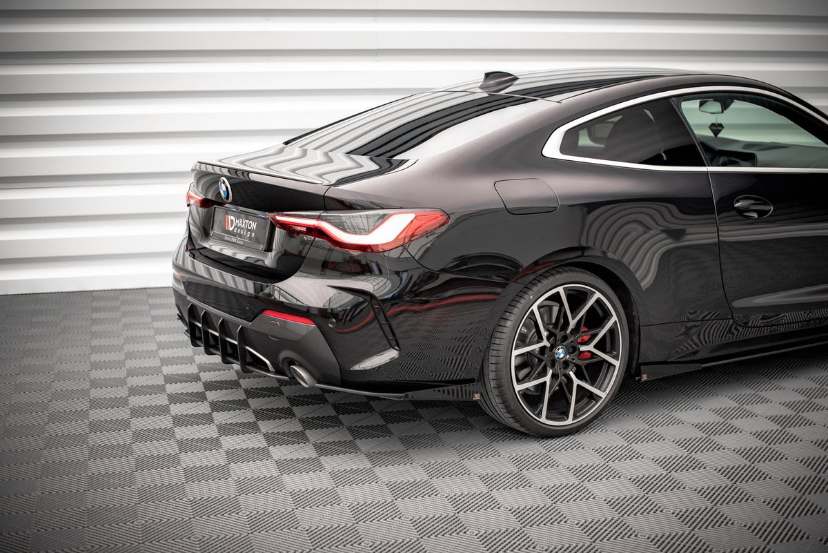 Flaps laterales traseros para BMW 4 M-Pack G22 / G23 / G22 Facelift / G23 Facelift