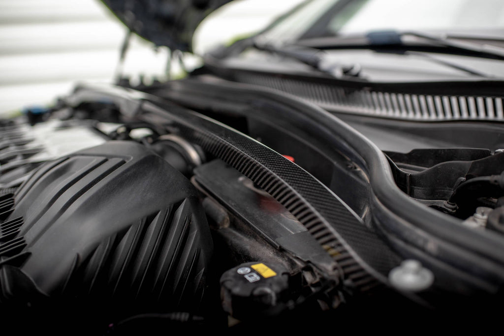 De fibra de carbono Tapa de barra de torretas para BMW M135i F40 / F70