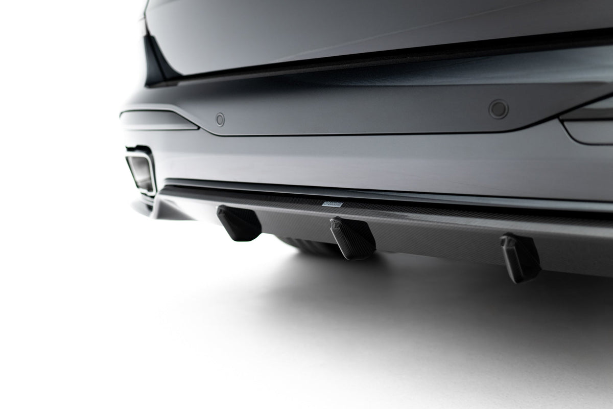 Difusor trasero de fibra de carbono prepreg para BMW X7 M-Pack G07 Facelift (version without towbar)