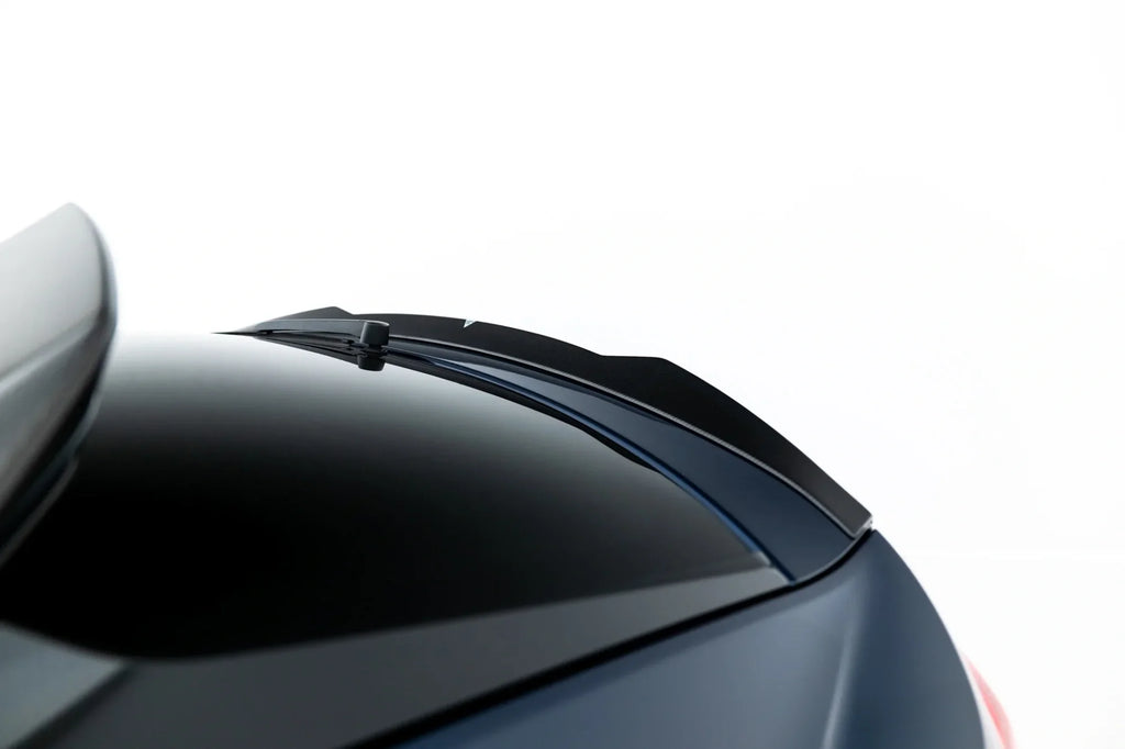 Alerón de portón de fibra de carbono prepreg (inferior) para Audi RSQ8 Mk1 Facelift