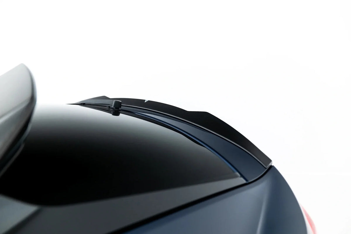 Alerón de portón de fibra de carbono prepreg (inferior) para Audi RSQ8 Mk1 Facelift